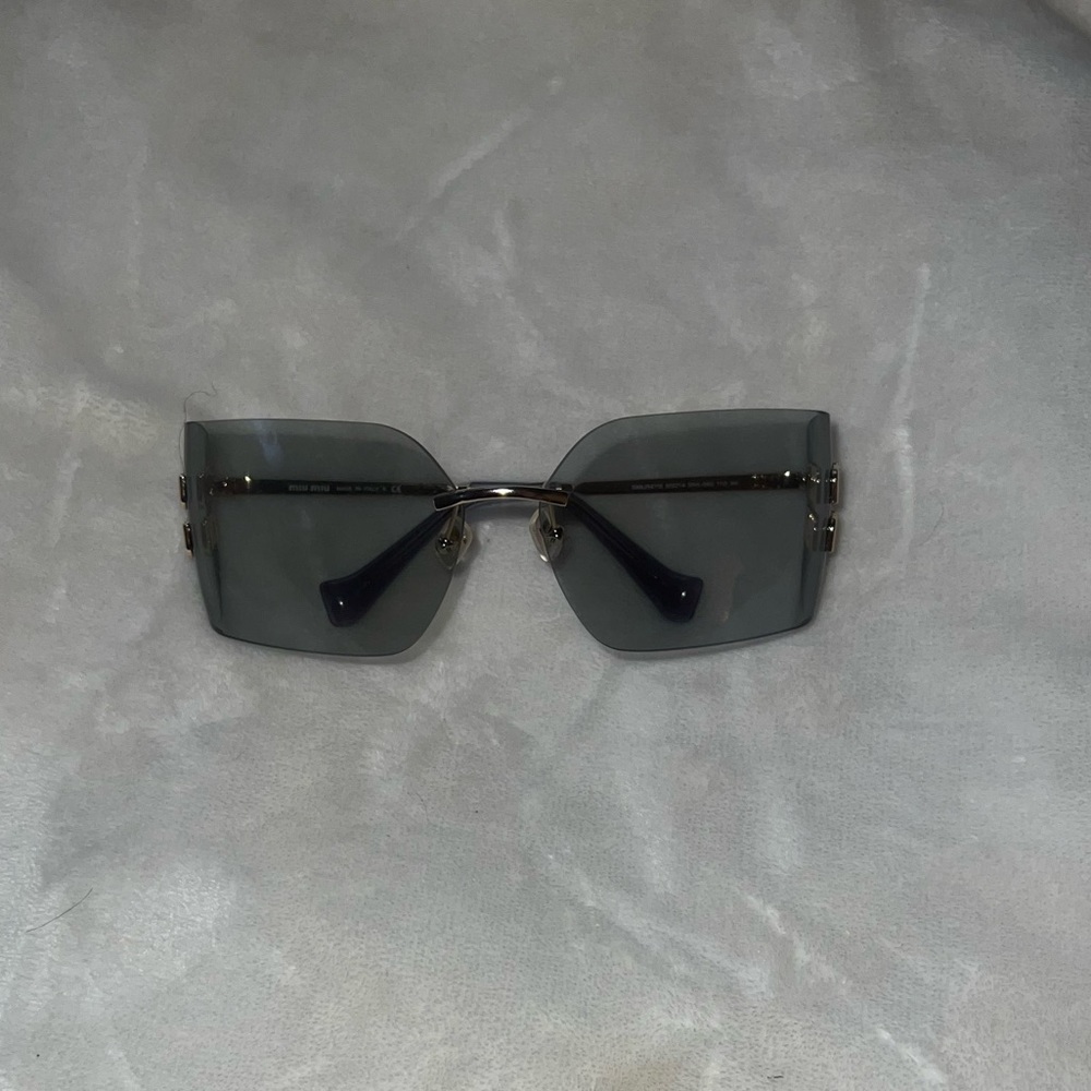 Miu Miu sunglasses women’s - Picture 7 of 9